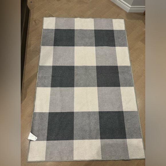 Ruggable rug 4x6 cover - Picture 2 of 6